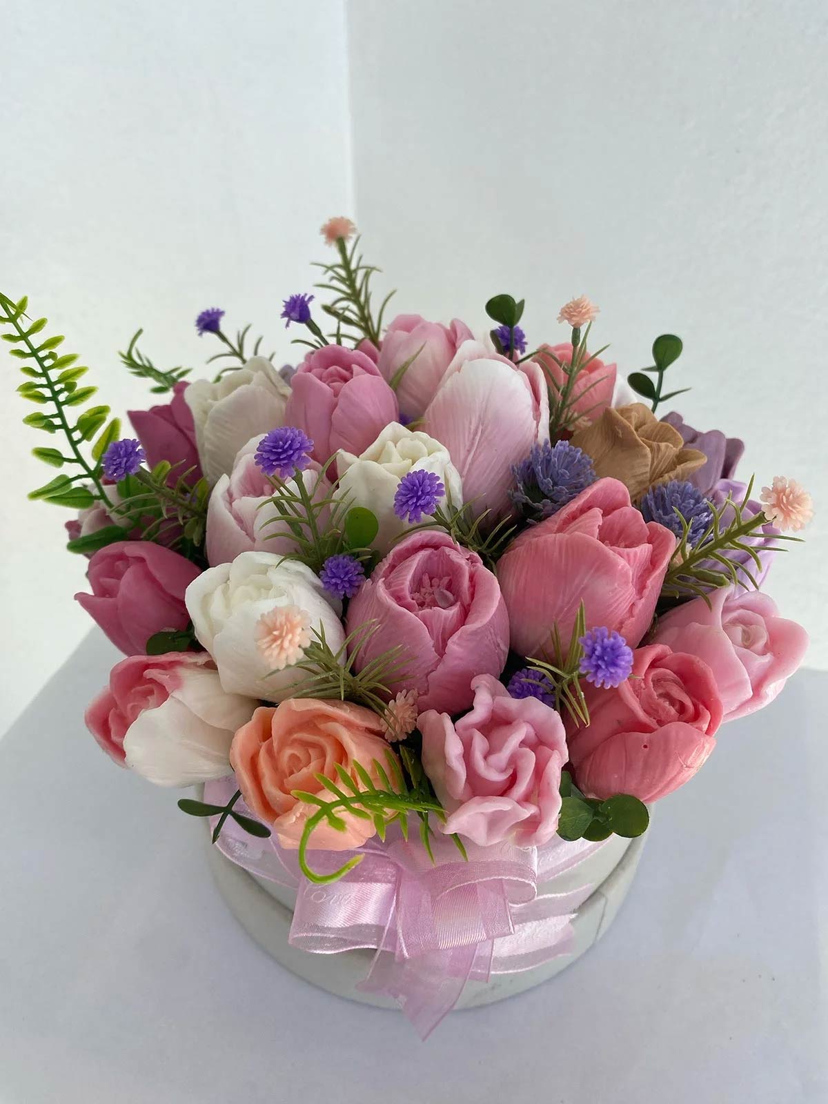Medium Luxury Soap Flower Basket – Thoughtful Luxury for Everyday Indulgence